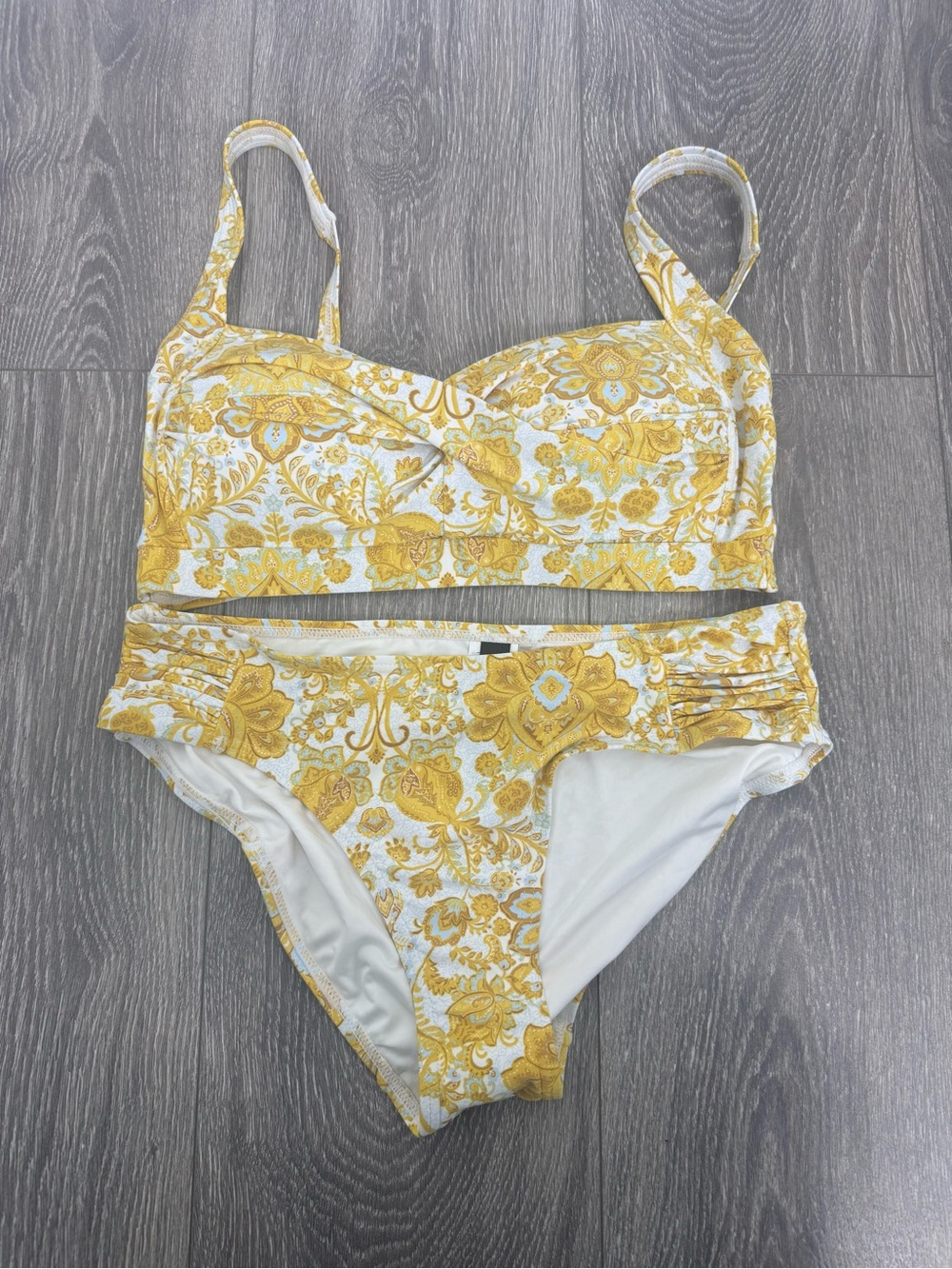 NipTuck Swim Bikini Set Sz 6 Gold Paisley Floral Twist Front High Waist Bottom